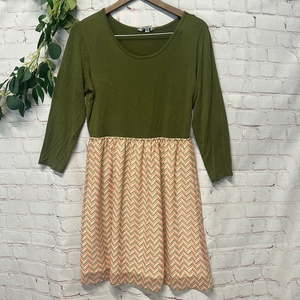 🌼CHARMING CHARLIE‎ Women's A Line Dress Size Medium . Olive & Pink-
